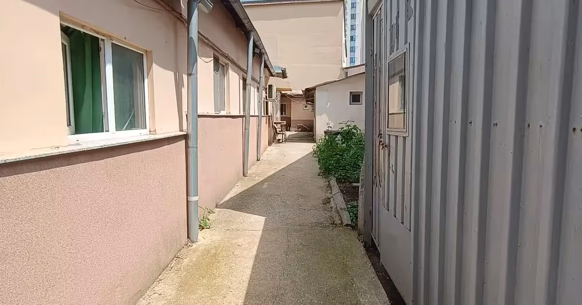 Casă individuală de vânzare cu 5 camere în zona Grozăvești, Sector 6