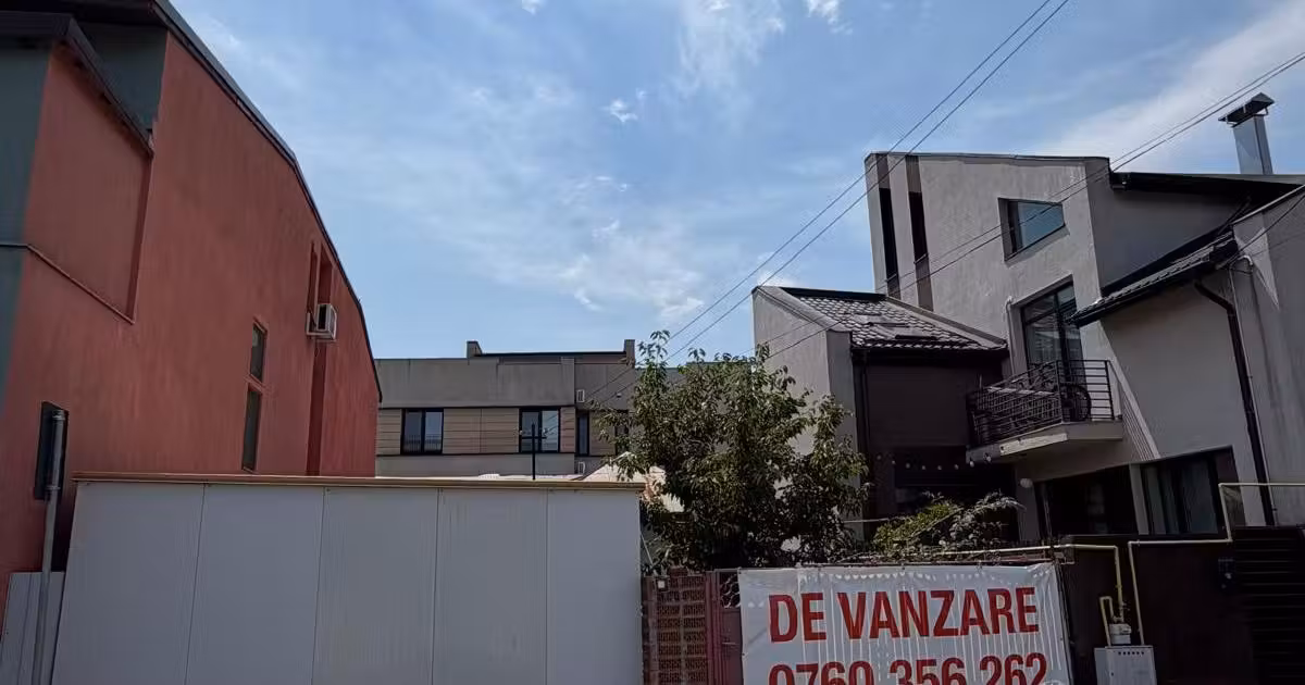 Casă individuală de vânzare cu 3 camere în zona Drumul Găzarului, Sector 4