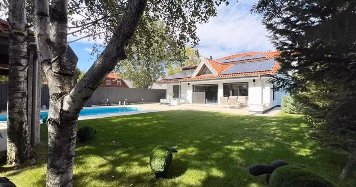 Casă individuală de vânzare cu 6 camere, mobilată în zona Iancu Nicolae, Sector 1