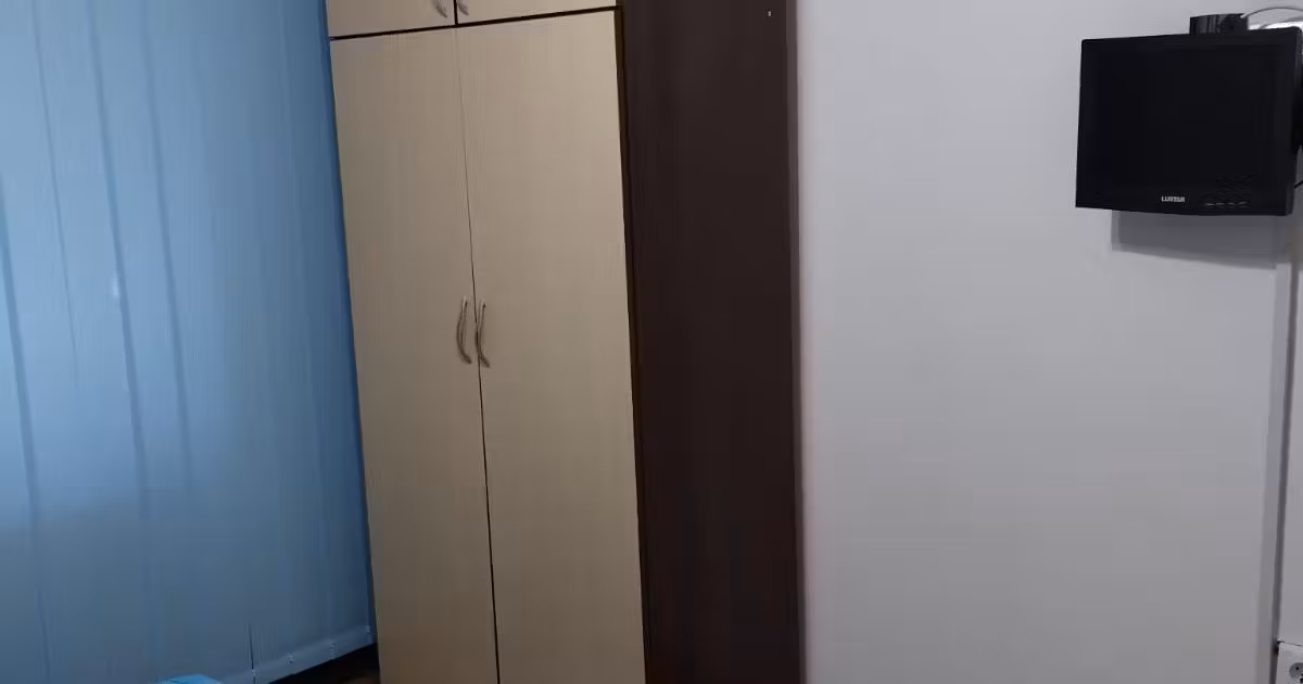 Apartament de vânzare cu 3 camere în zona Boema, Constanța