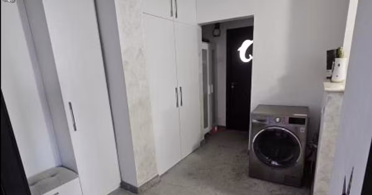 Apartament de vânzare cu 2 camere în zona Trocadero, Constanța