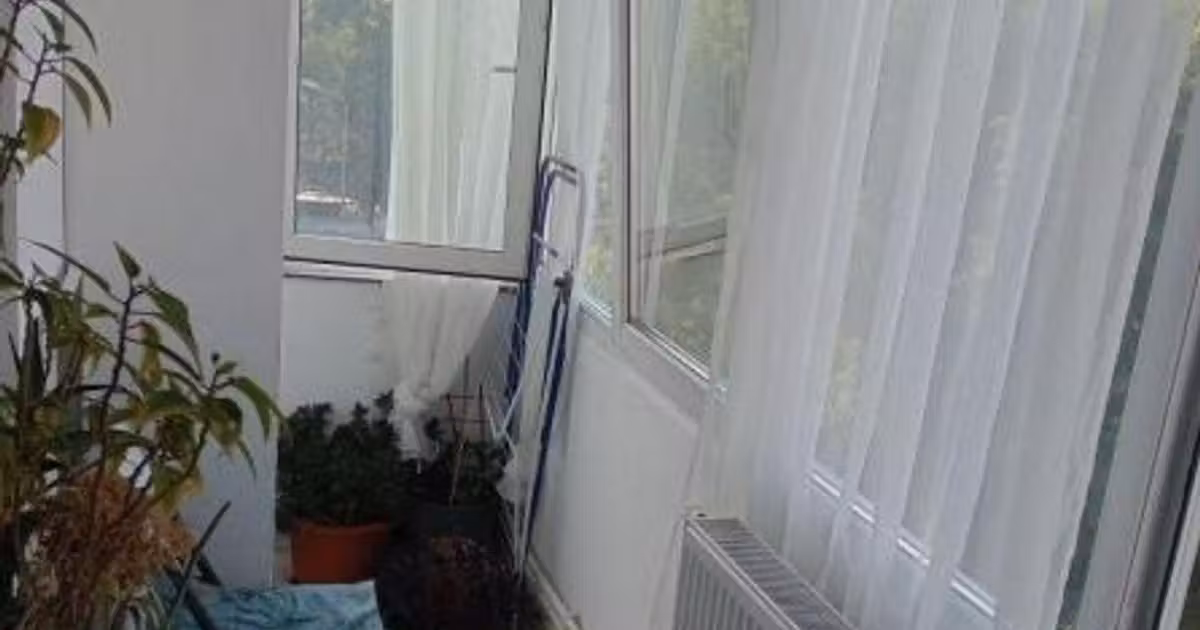 Apartament de vânzare cu 2 camere în zona CET, Constanța