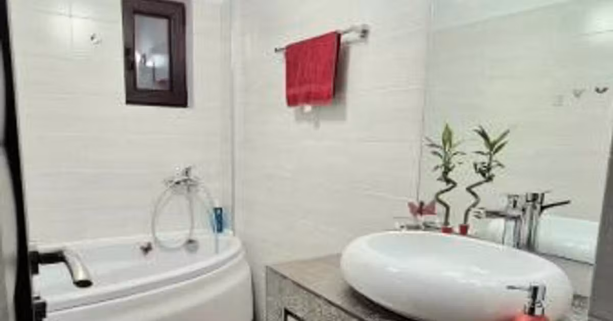 Apartament de vânzare cu 3 camere în zona Km 4, Constanța