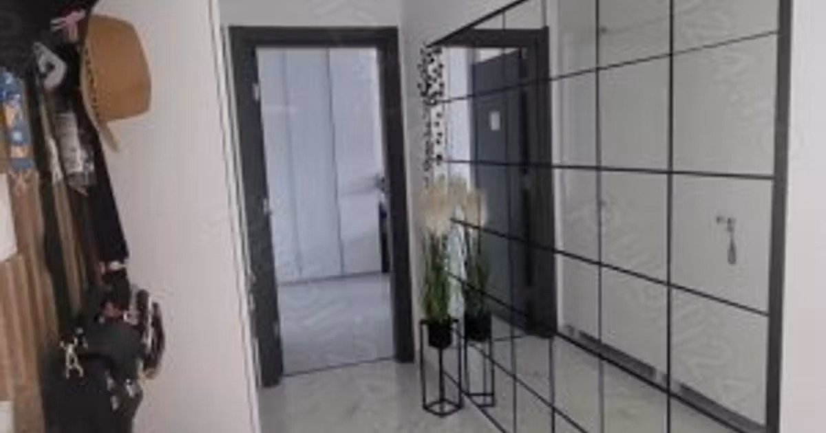 Apartament de vânzare cu 2 camere Constanța