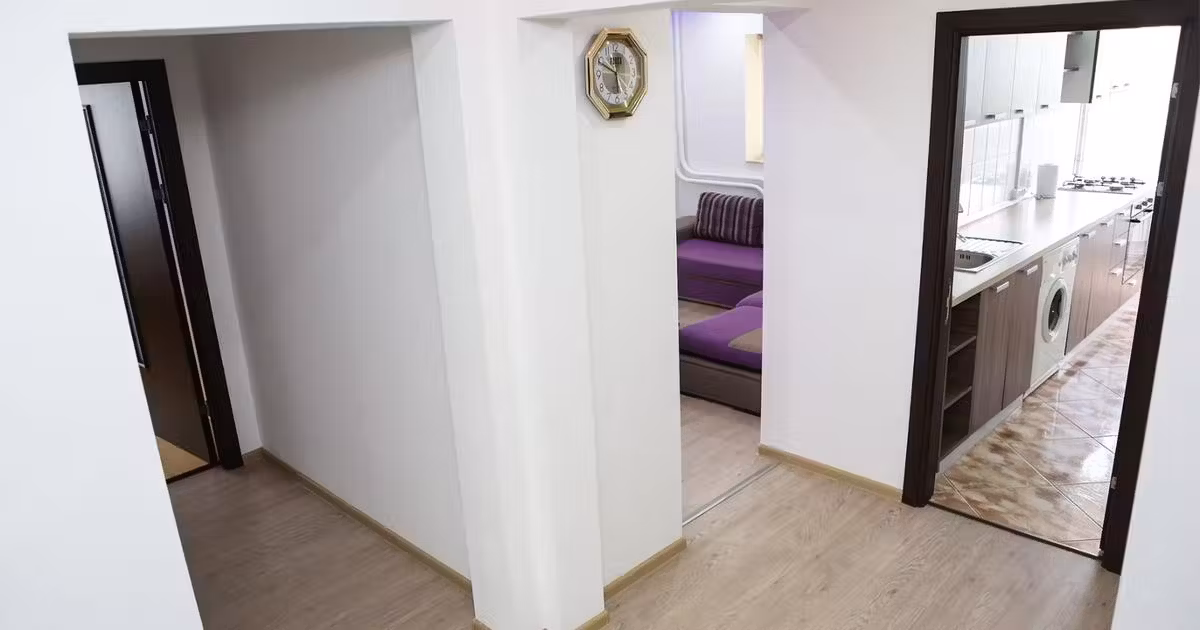Apartament de vânzare cu 3 camere în zona Tomis Nord, Constanța