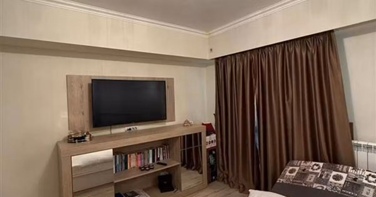 Apartament de vânzare cu 3 camere, mobilat în zona Apollo, Brăila