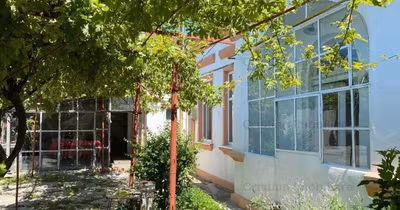 Casă Central
