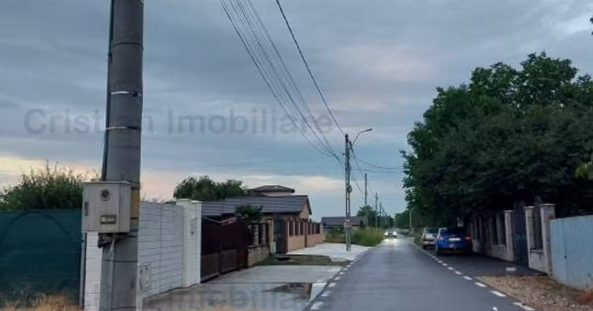Teren intravilan de vânzare de 2400 mp, în Cazasu