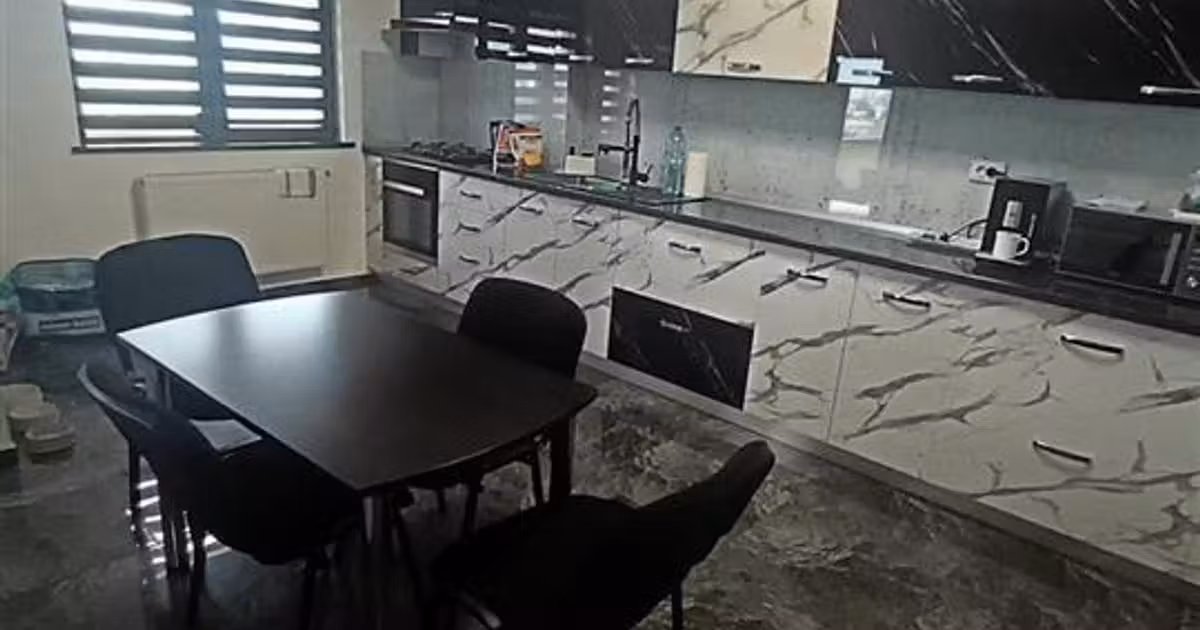 Apartament de vânzare cu 3 camere în zona Radu Negru, Brăila