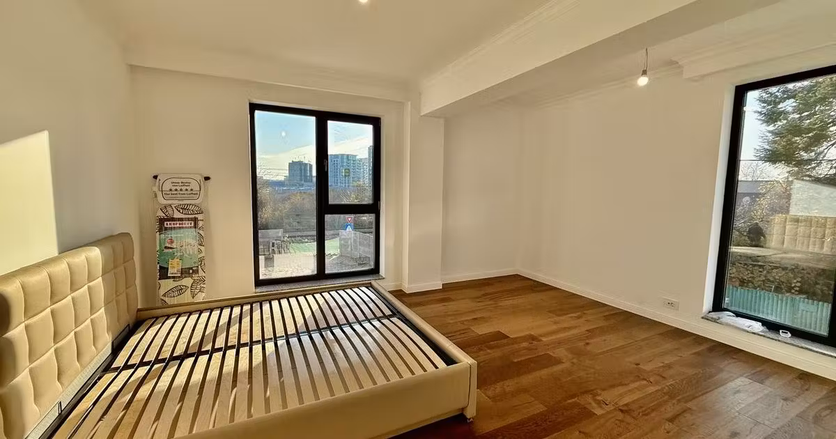 Apartament de vânzare cu 3 camere în zona Aviației, Sector 1