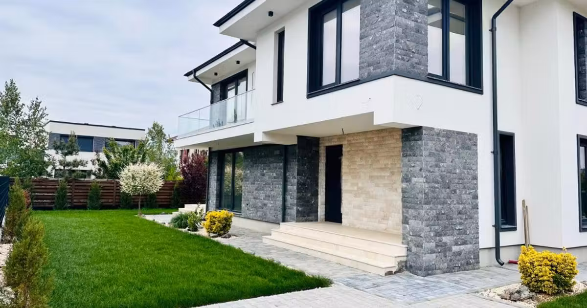 Casă individuală de vânzare cu 5 camere în Corbeanca
