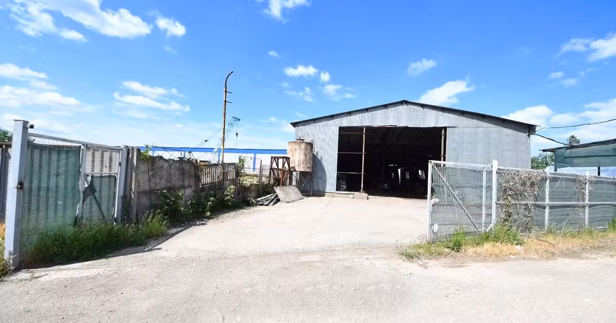 Spațiu industrial de vânzare 1193 mp în Smârdan