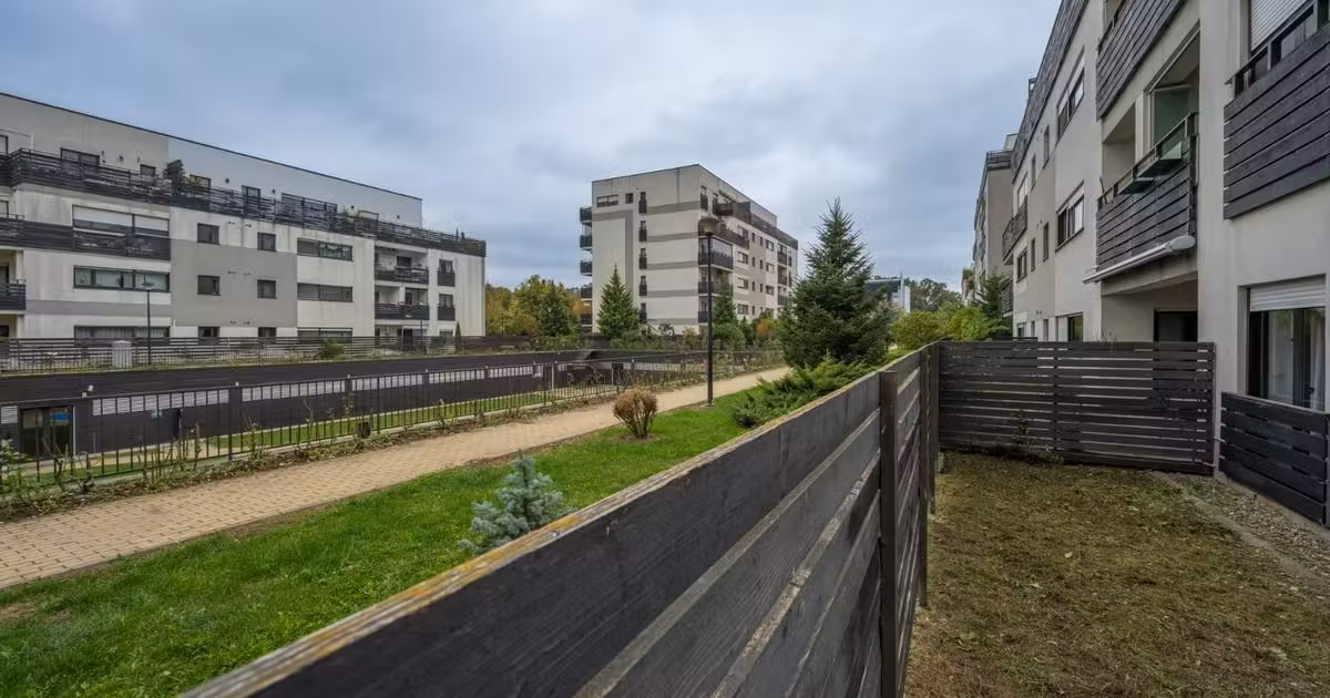 Apartament de vânzare cu 4 camere, mobilat în zona Băneasa, Sector 1