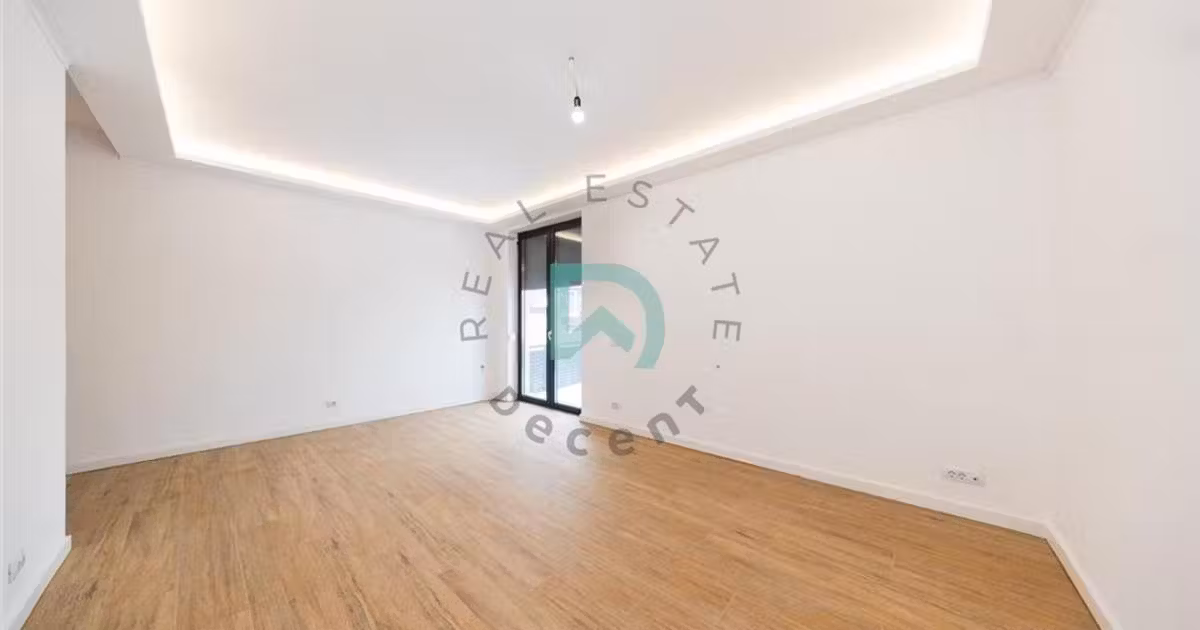 Apartament de vânzare cu 2 camere în zona Exterior Est, Brașov