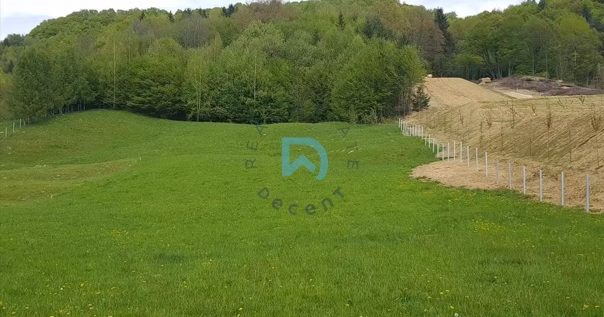 Teren intravilan de vânzare de 10.5 mp, în Râșnov