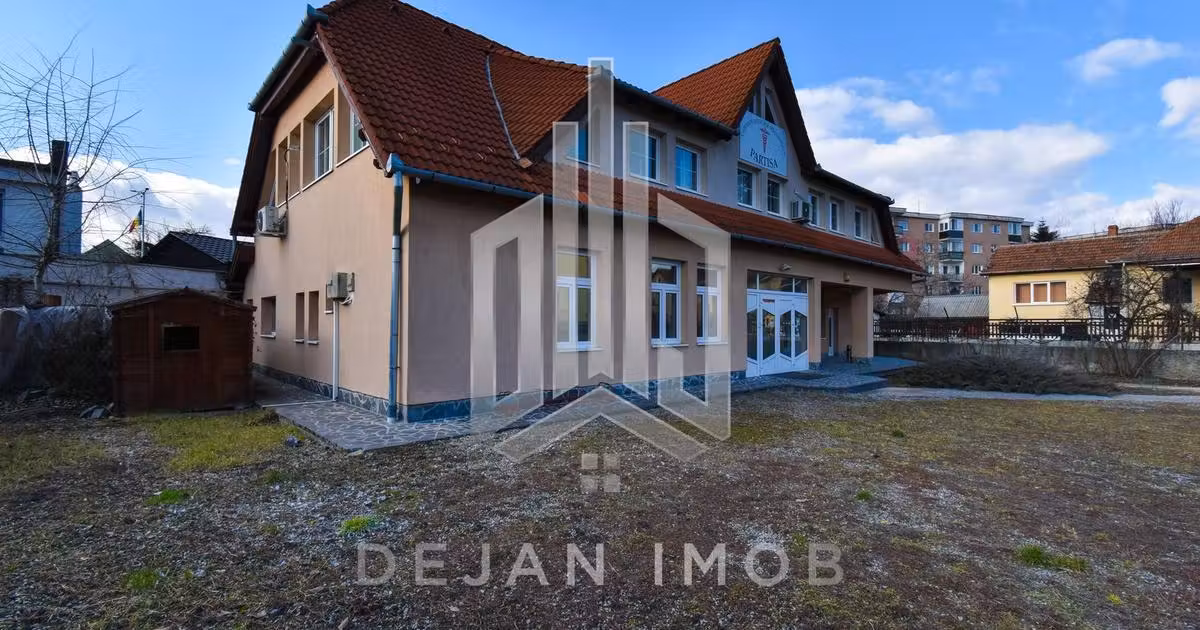 Spațiu comercial de vânzare de 318 mp, în zona Central, Sfântu Gheorghe