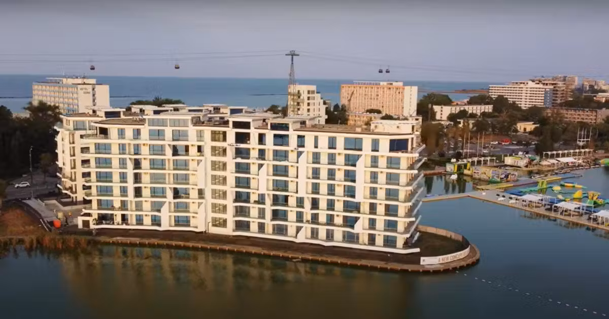 Apartament de vânzare cu 2 camere, mobilat în Mamaia