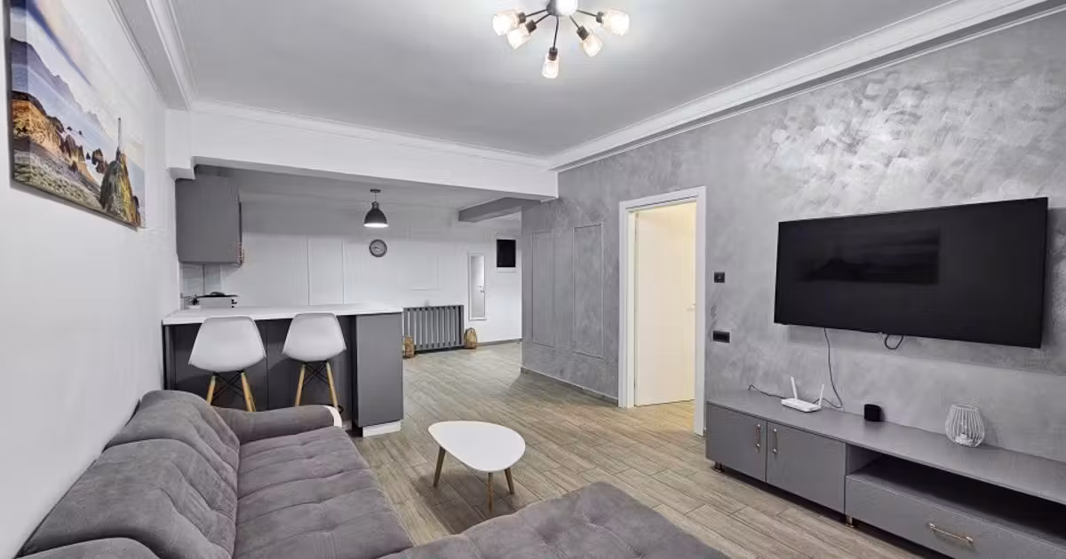 Apartament de vânzare cu 2 camere, mobilat în Mamaia