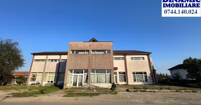Spațiu comercial Săvinești