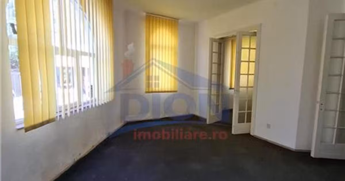 Casă individuală de vânzare cu 4 camere în zona Pache Protopopescu, Sector 2