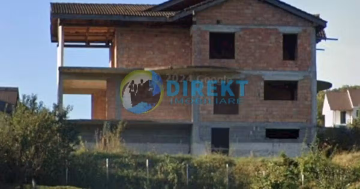 Casă individuală de vânzare cu 8 camere în zona Nord-Vest, Bistrița