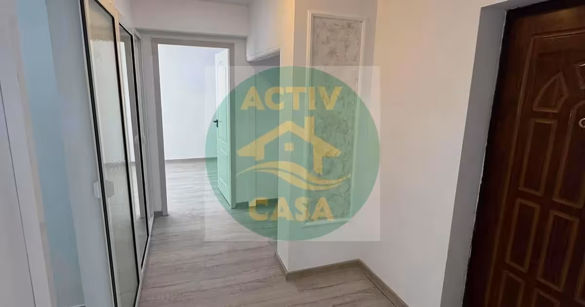 Apartament de vânzare cu 2 camere în Roman