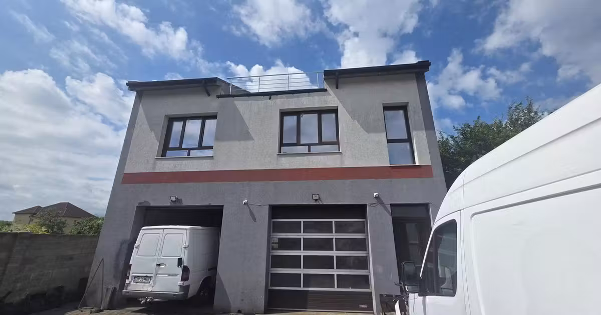Spațiu industrial de vânzare 350 mp în zona Centura, Bistrița