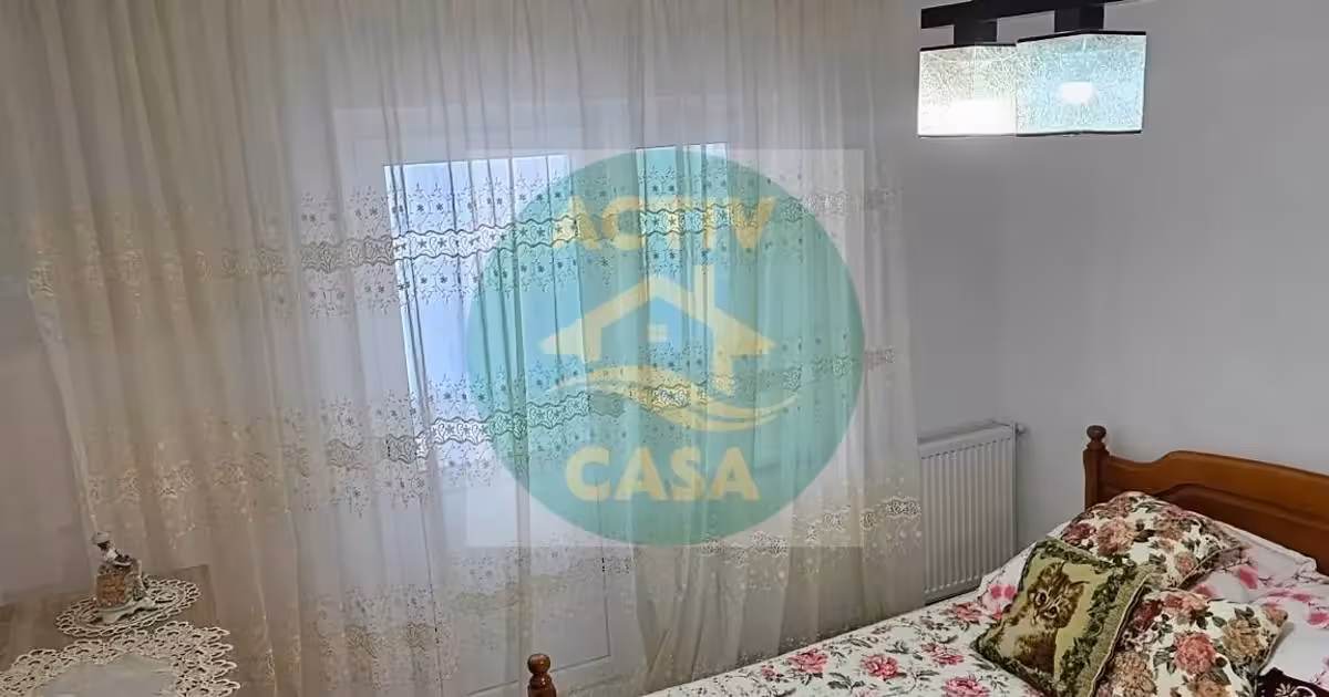 Apartament de vânzare cu 2 camere în Roman