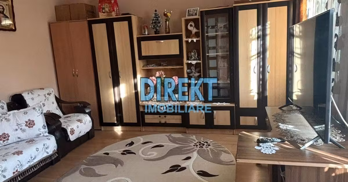 Apartament de vânzare cu 2 camere în zona Central, Bistrița