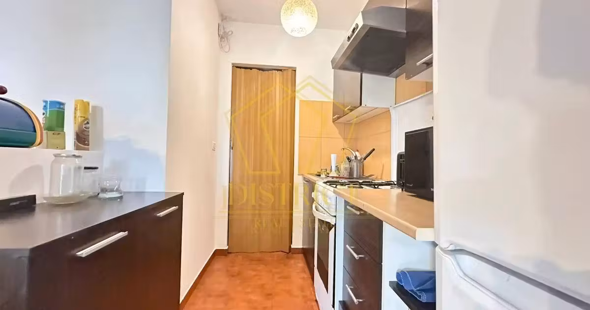 Casă individuală de vânzare cu 18 camere în zona Șagului, Timișoara