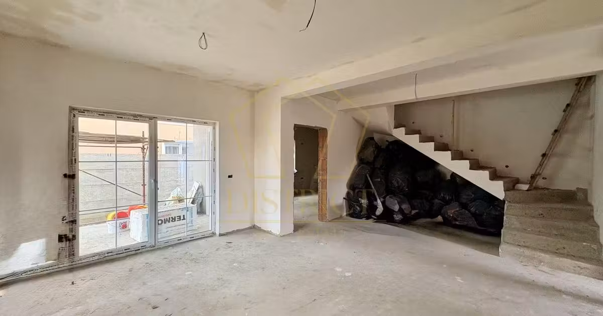 Duplex de vânzare cu 4 camere în Moșnița Nouă