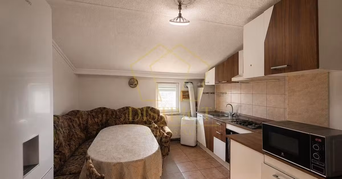 Apartament de vânzare cu 3 camere, mobilat în zona Dâmbovița, Timișoara
