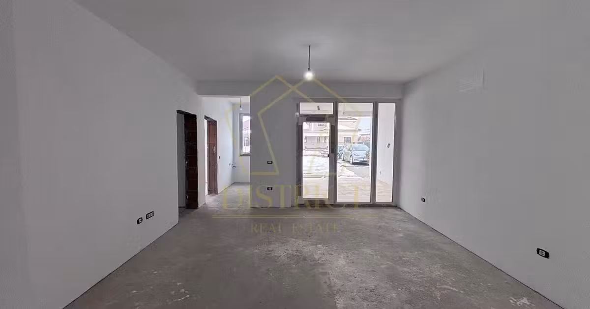 Apartament de vânzare cu 4 camere în Dumbrăvița