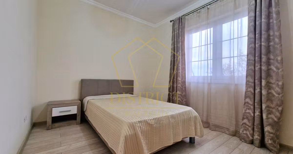 Duplex de vânzare cu 4 camere, mobilat în Moșnița Nouă