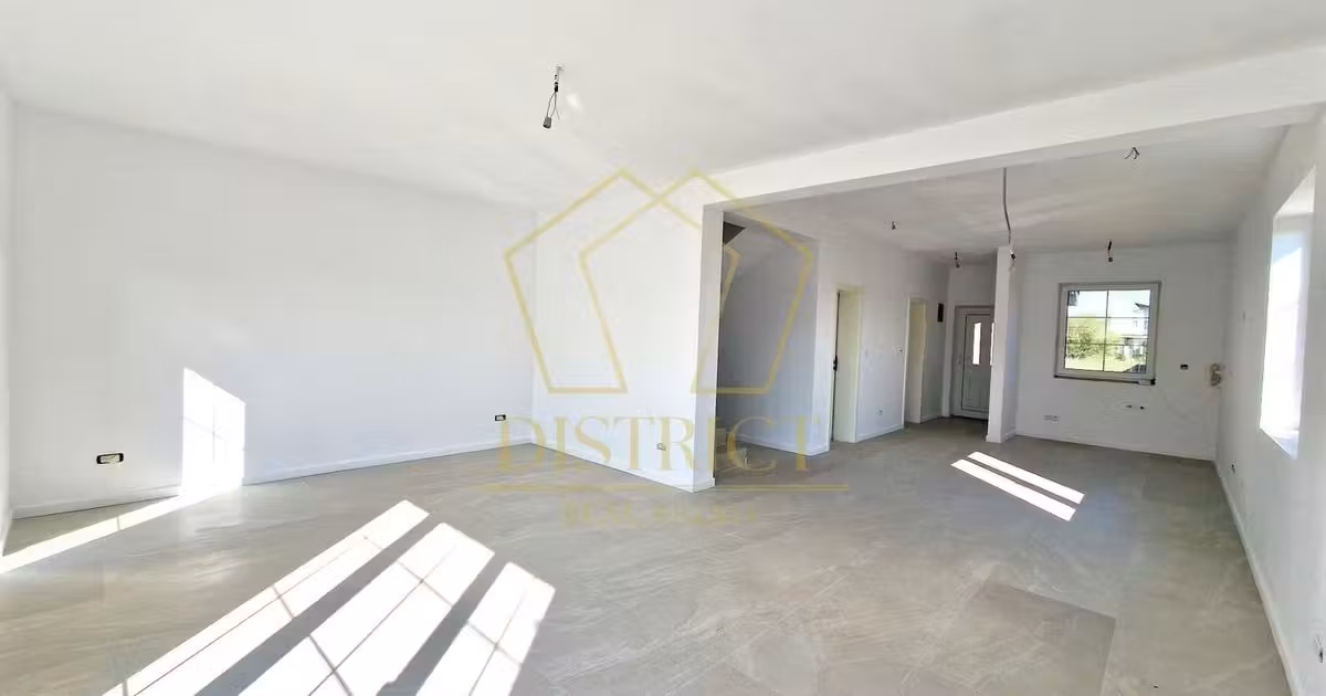 Duplex de vânzare cu 4 camere în Moșnița Nouă