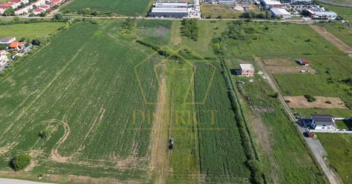 Teren Construcții de vânzare de 1698 mp, în Ghiroda