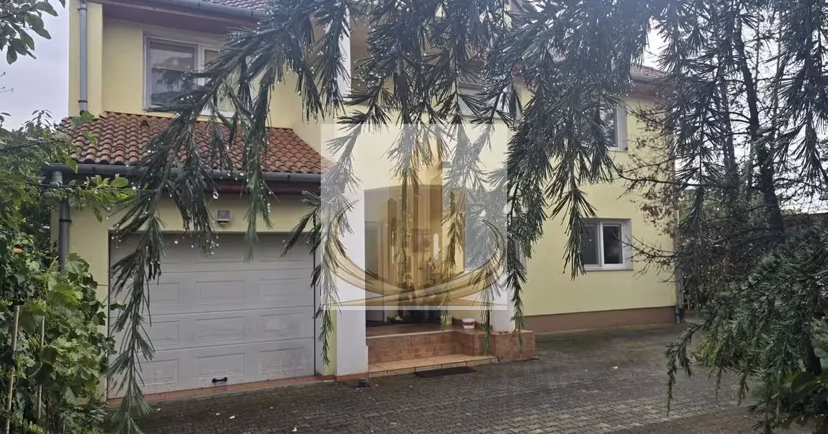 Casă individuală de vânzare cu 10 camere, mobilată în zona Blașcovici, Timișoara