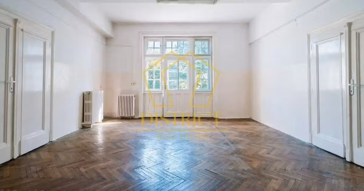 Casă individuală de vânzare cu 30 camere în zona Central, Timișoara