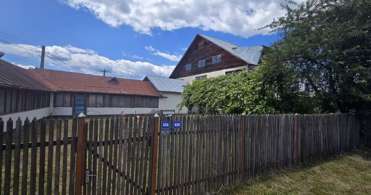 Teren Construcții intravilan de vânzare de 2232 mp, în Brebu Megieșesc