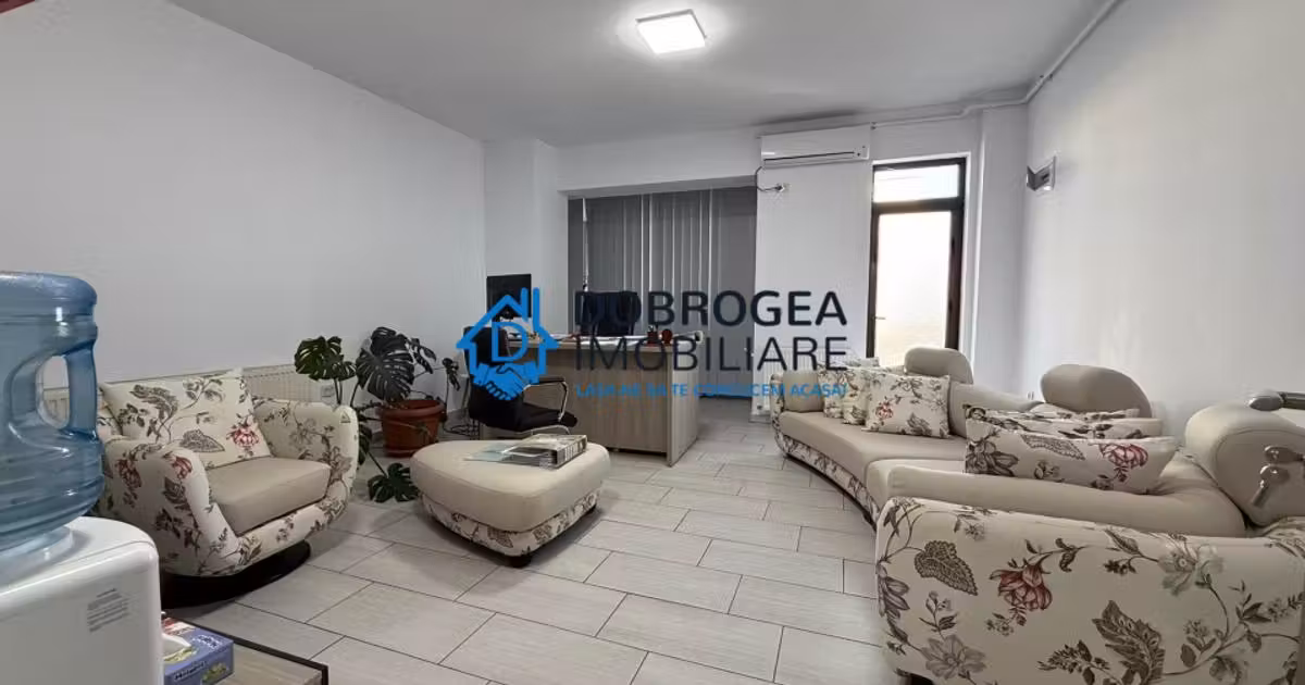 Apartament de vânzare cu 3 camere, mobilat în zona C5, Tulcea