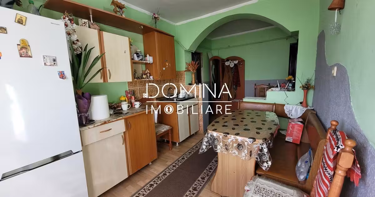 Apartament de vânzare cu 2 camere în zona 9 Mai, Târgu Jiu