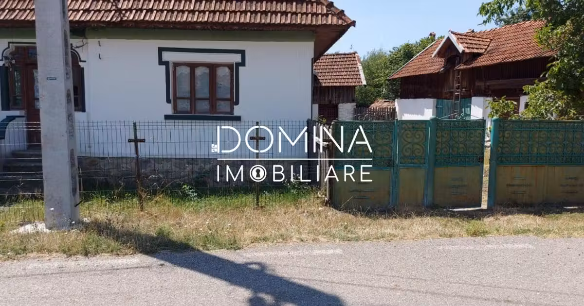 Casă individuală de vânzare cu 3 camere în Polovragi