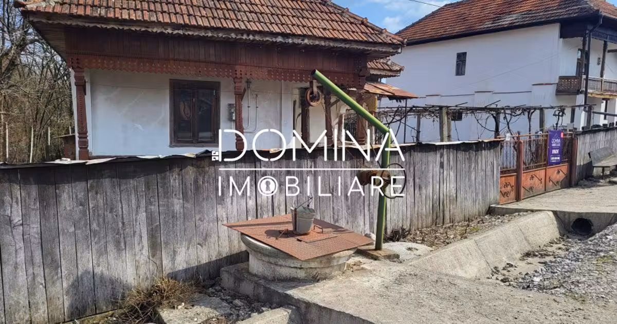 Casă individuală de vânzare cu 3 camere în Arcani
