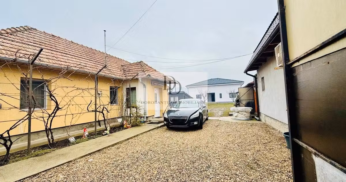 Casă individuală de vânzare cu 6 camere, mobilată în Fundătura
