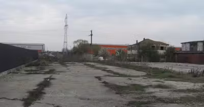 Teren Central