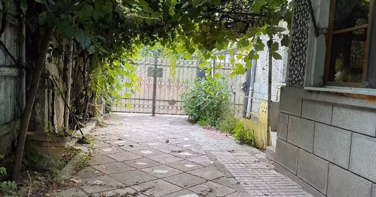 Casă individuală de vânzare cu 4 camere în zona Decebal, Sector 3