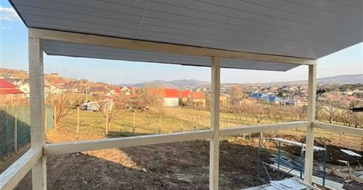 Casă individuală de vânzare cu 4 camere în zona Tomești, Iași