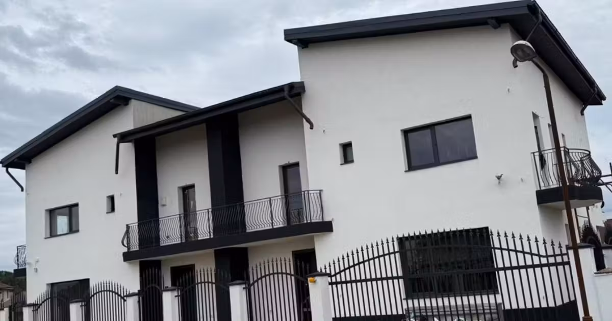 Duplex de vânzare cu 6 camere în Joița