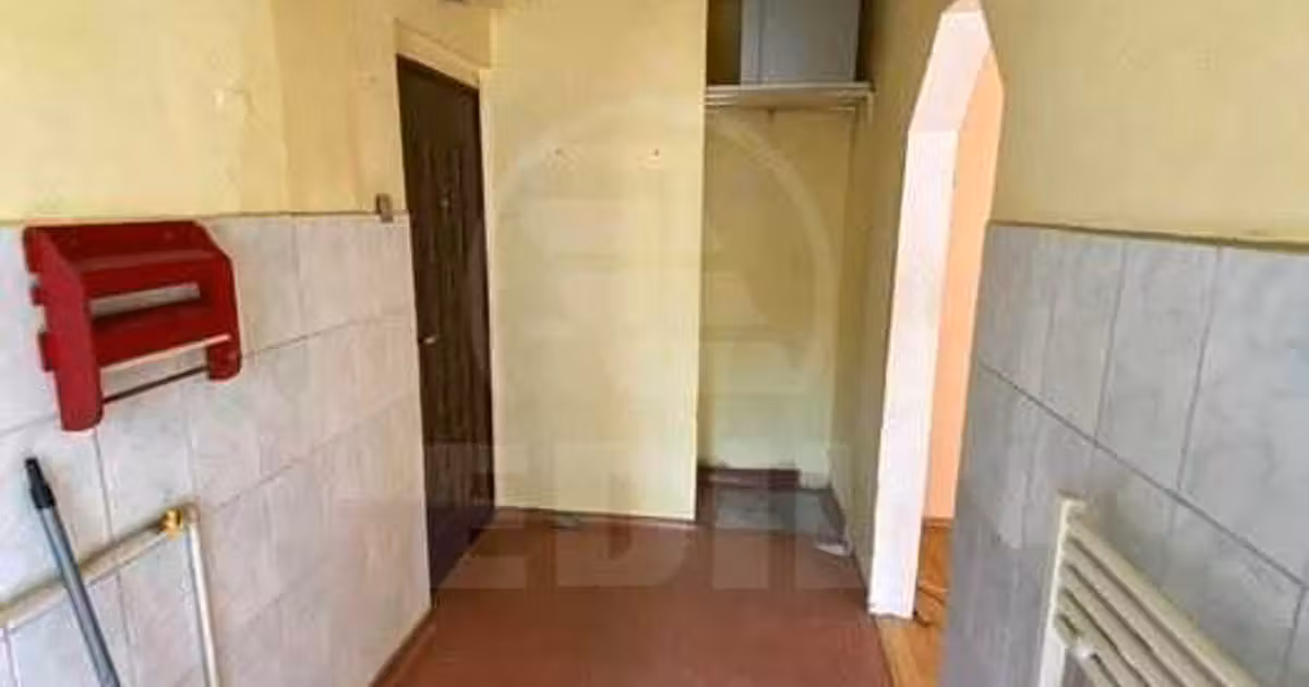 Apartament de vânzare cu 3 camere în zona Mănăștur, Cluj-Napoca