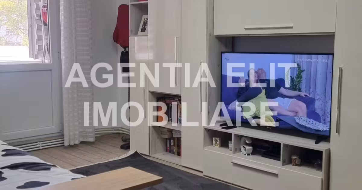 Apartament de vânzare cu 3 camere în zona Central, Botoșani